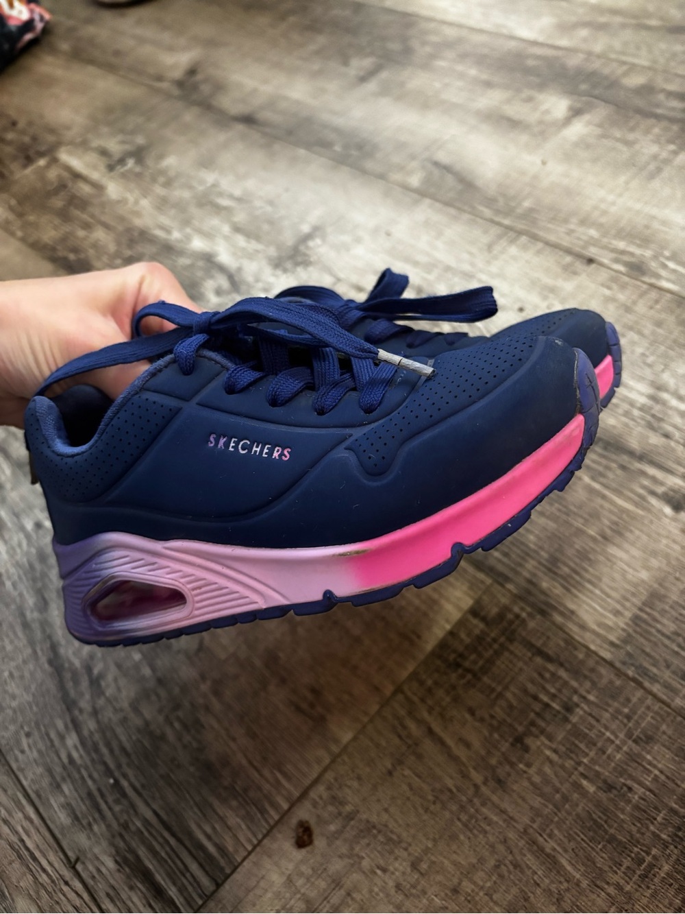 Girls Skechers sneakers